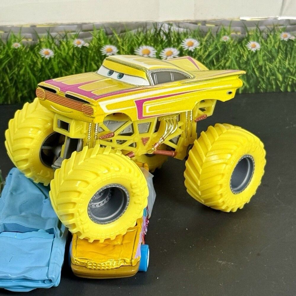 Disney Pixar Cars Custom Monster Truck Easter Exclusive Ramoné Monster Jam 1:64